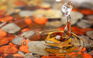 water-drops-cool-hd-wallpapers-top-images-background1.jpg